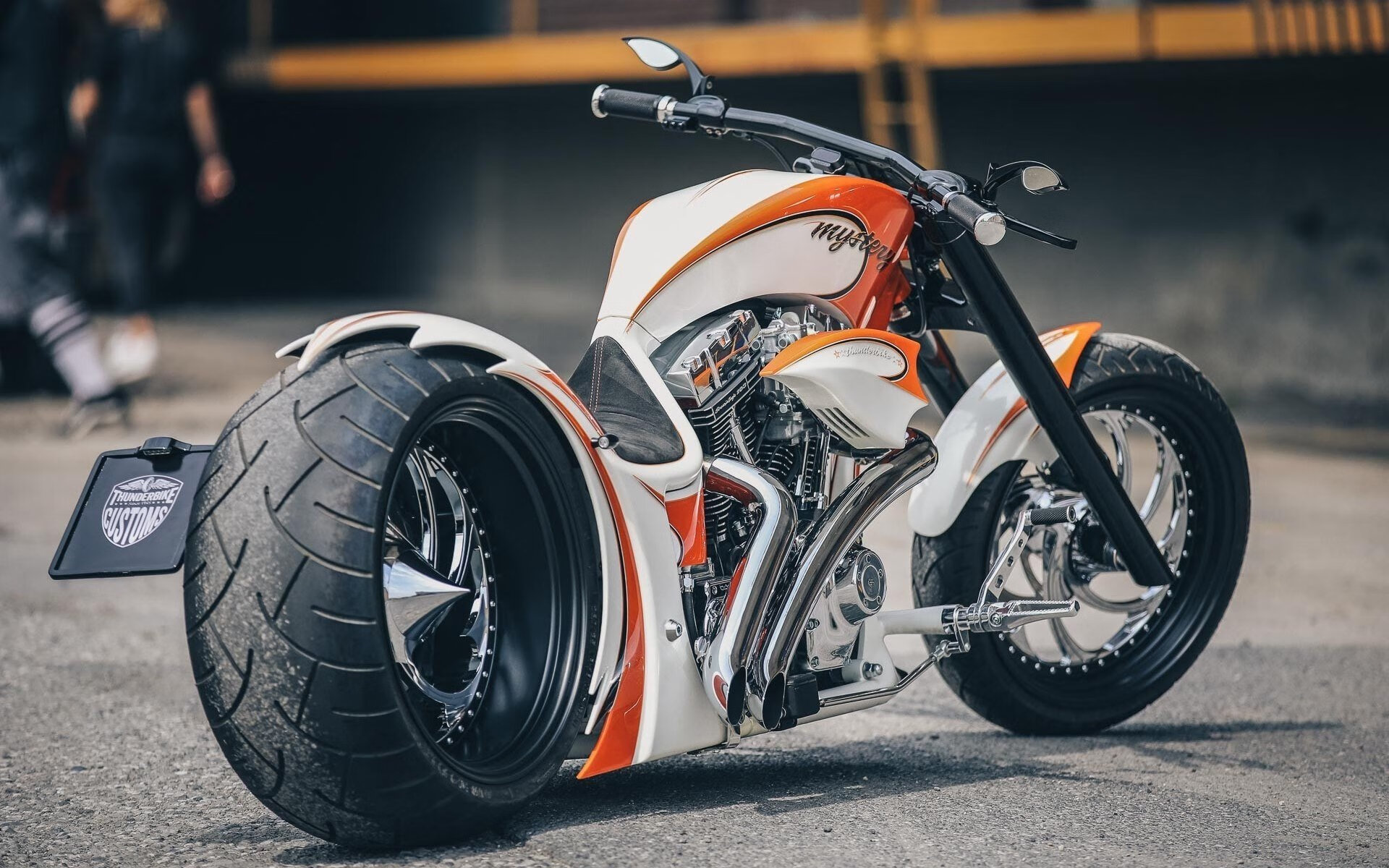 “法甲争冠激烈，压力之下豪门表现不俗”，法甲竞争激烈