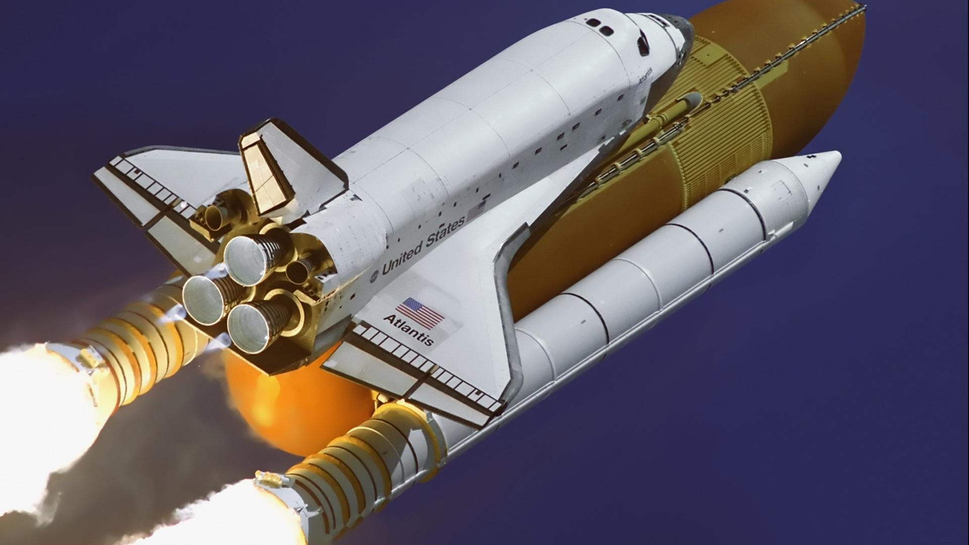 张雨霏和教练反复推敲技战术细节,张雨霏教练评价